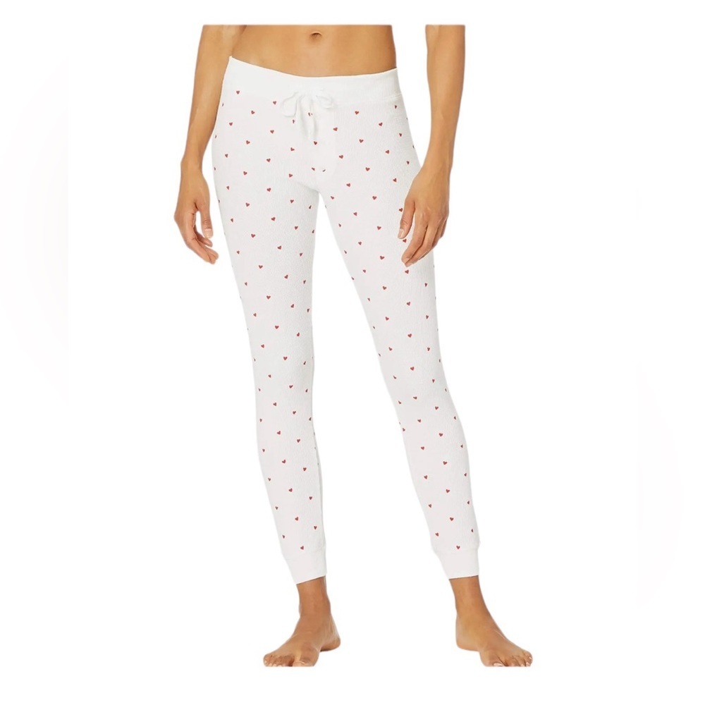 Plush Thermal Heart Pajama + Scrunchie Set White & Red - Picture 4 of 7
